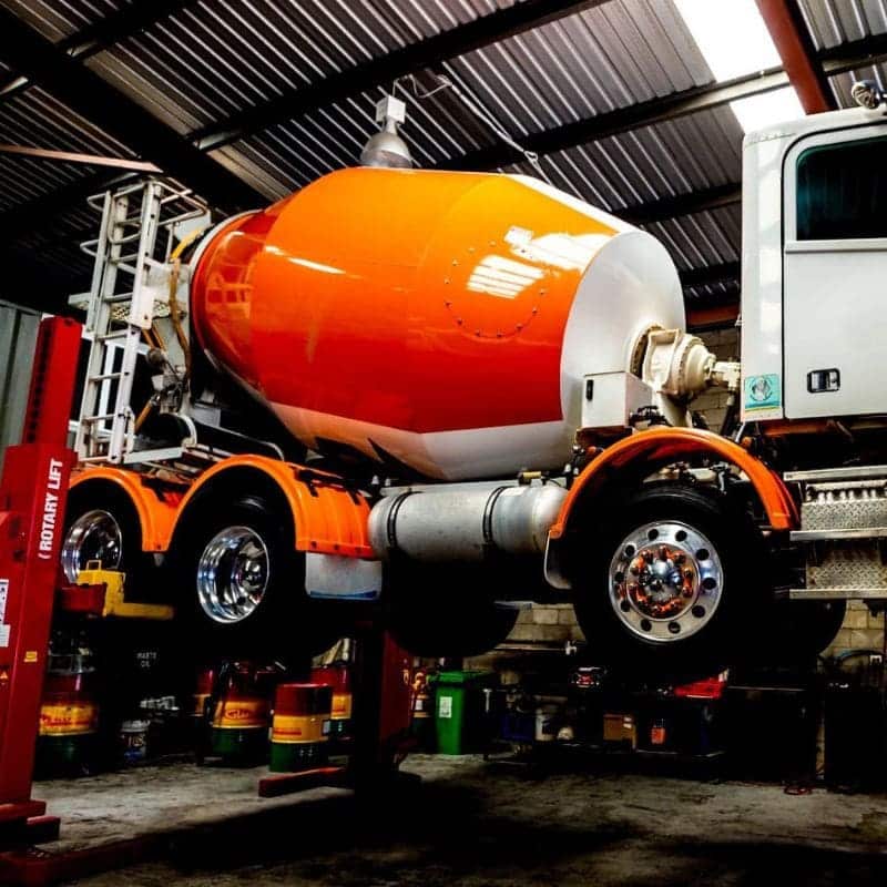 Hydraulic recovery work on a concrete mixer